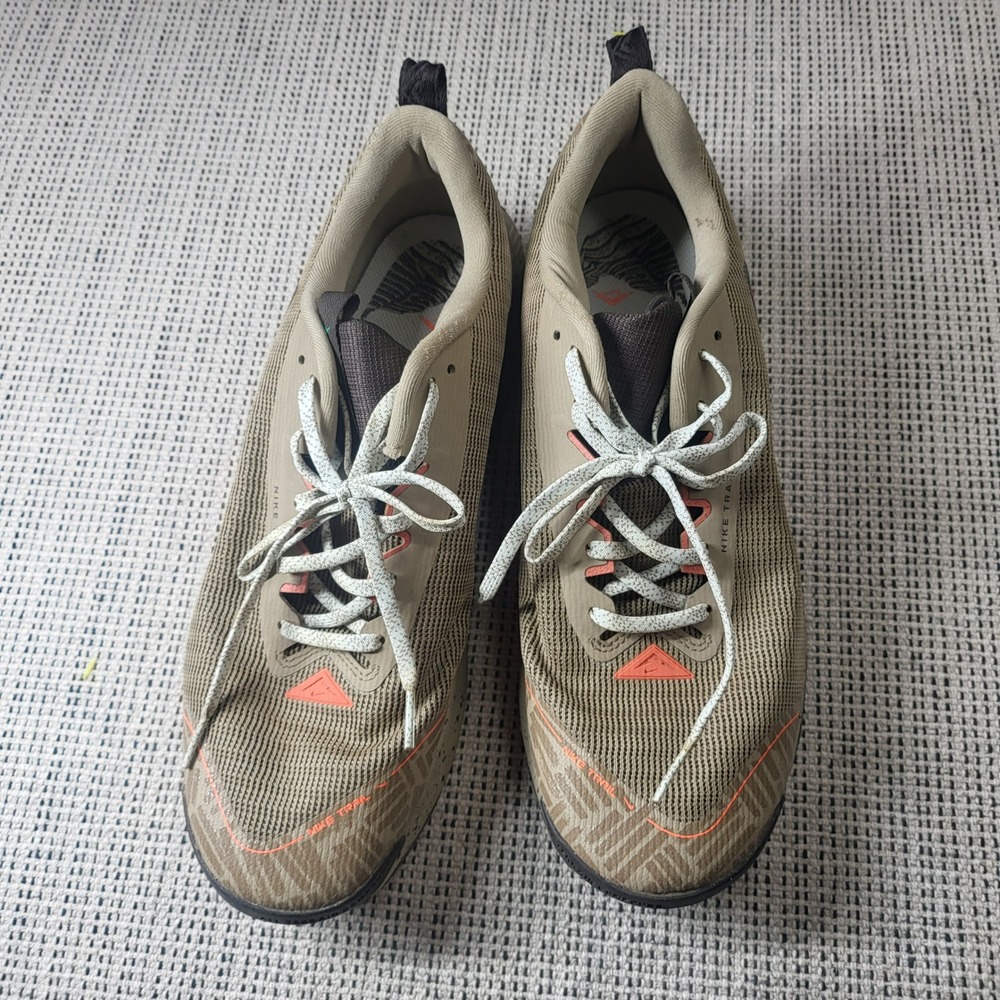 Nike Trail Shoes Mens 12 Khaki Pegasus Trail 3 DA8697-200 Orange React Sneaker